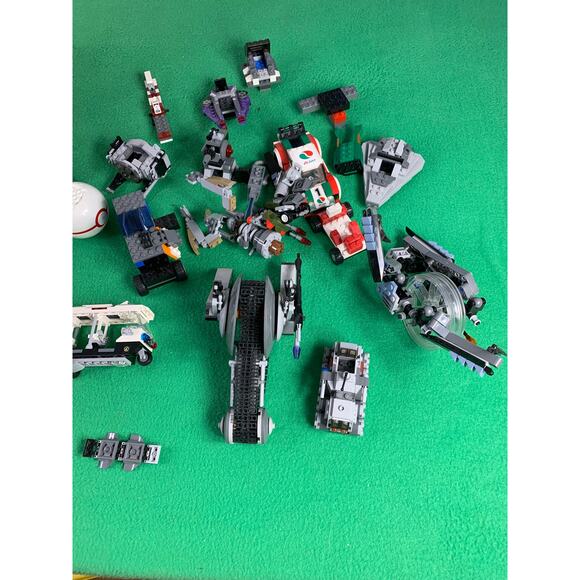 LEGO Transformers Wheeljack Building Blocks Play Set for Kids Multicolor Plastic - Picture 2 of 16